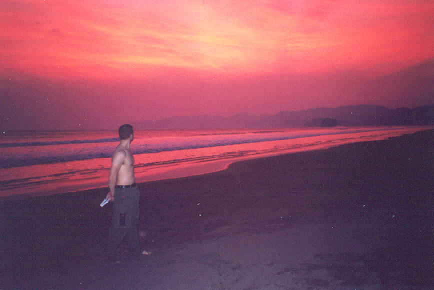 sunset.jpg (72244 bytes)